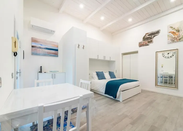 Modern Apartment At Via Carloni By Wonderful Italy