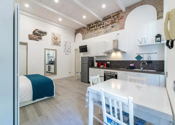 Modern Apartment At Via Carloni By Wonderful Italy